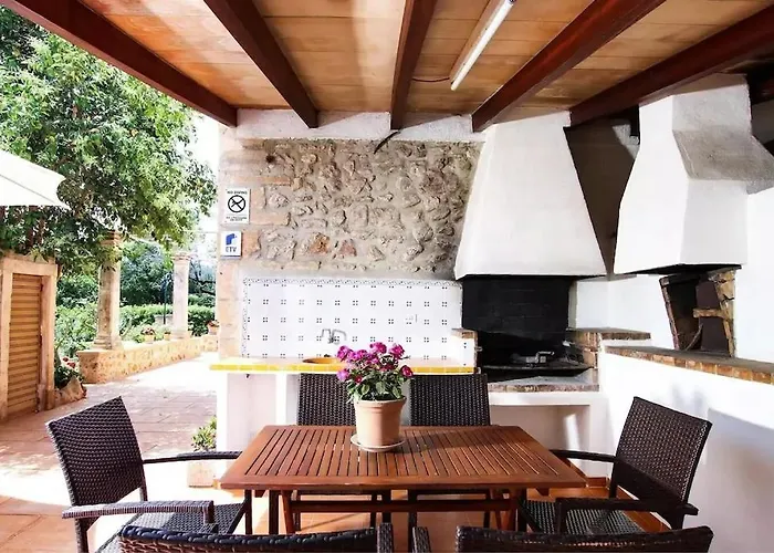 Villa Lovely Mallorquin In By Renthousing *